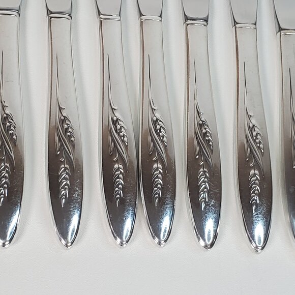 Vintage Community Plate “Song of Autumn” Flatware Set – 8 place - Picture 4 of 11